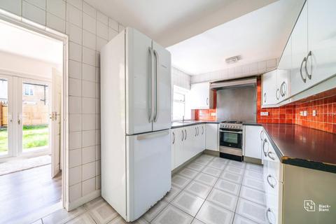82 Addiscombe Court Road, Croydon, CR0 6TS