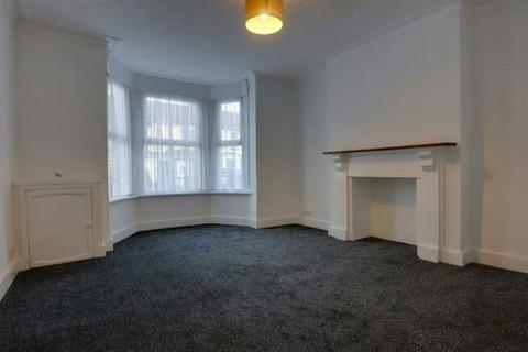 15 Cambridge Road, Clacton-on-sea, CO15 3QJ