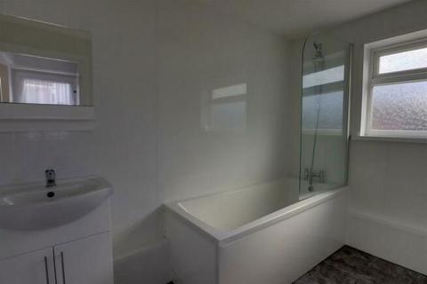 15 Cambridge Road, Clacton-on-sea, CO15 3QJ