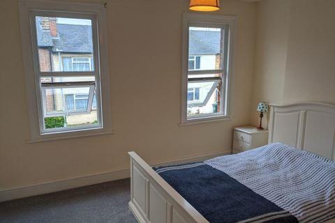 39 Beecham Road, Reading, RG30 2RA