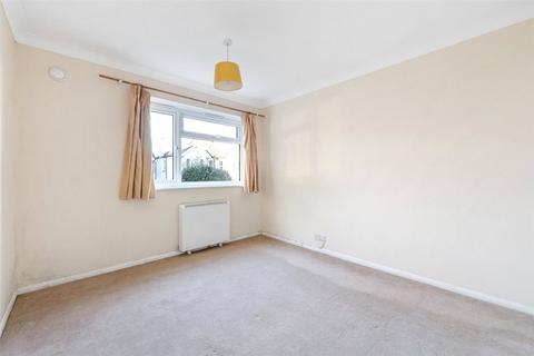 2 bedroom flat to rent, Rowlands Road, West Worthing, West Sussex, BN11