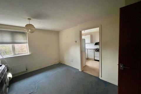 2 bedroom apartment for sale - Lovegrove Drive, Burnham
