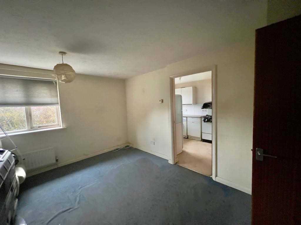 Lovegrove Drive, Burnham 2 bed apartment for sale £180,000