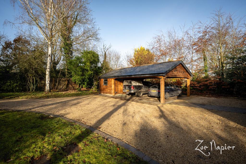 Little Waltham 3 bed detached house for sale £975,000