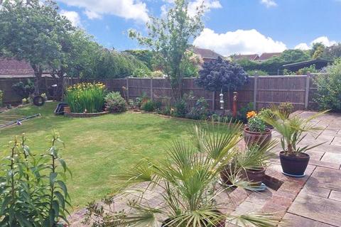 5 bedroom detached house for sale, Arundel Road, Salvington, Worthing, West Sussex, BN13