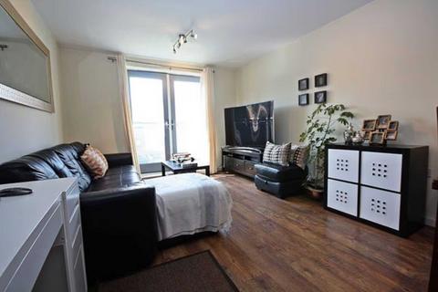 2 bedroom flat to rent, Brecon House, Taywood Road, Northolt