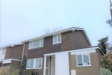 8 bedroom detached house to rent, Glen Iris Avenue, Canterbury, Canterbury