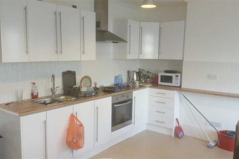 5 bedroom terraced house to rent, Station Road West, Canterbury