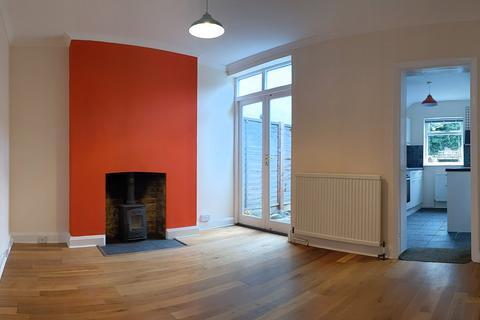 2 bedroom semi-detached house to rent, Cannon Street, St Albans, AL3