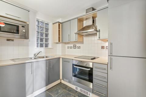 2 bedroom flat to rent, Chiswick High Road, Chiswick, London