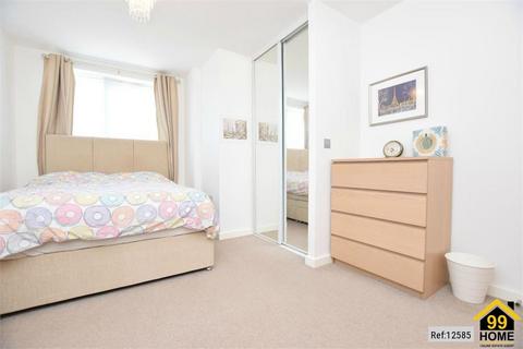 2 bedroom flat to rent, Matthews Close, Wembley, Middlesex, HA9