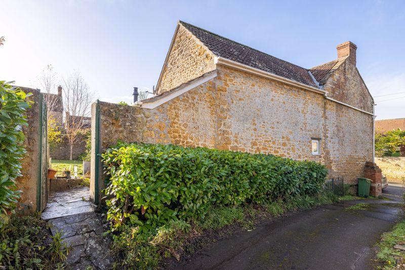 Photo 27