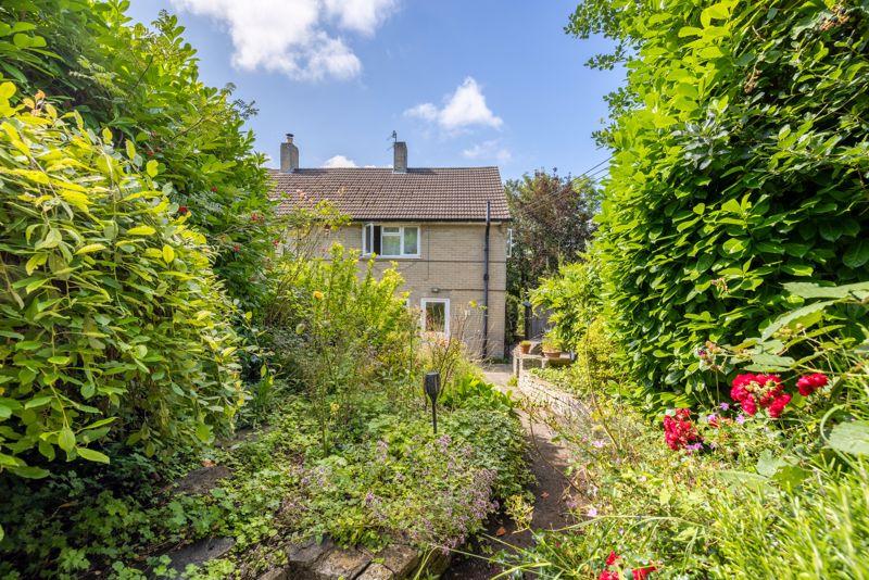 Higher Tolbury, Bruton BA10 2 bed semidetached house for sale £339,000