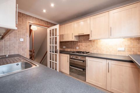 4 bedroom terraced house to rent, Craigmount Bank West, Edinburgh, EH4