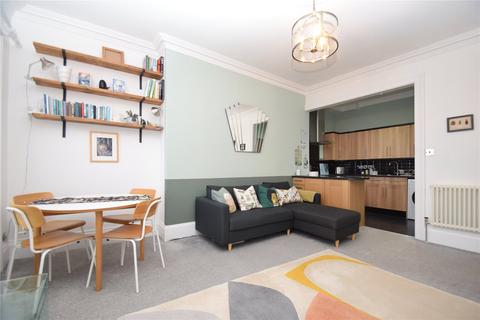 2 bedroom apartment to rent, The Crescent, Scarborough, YO11