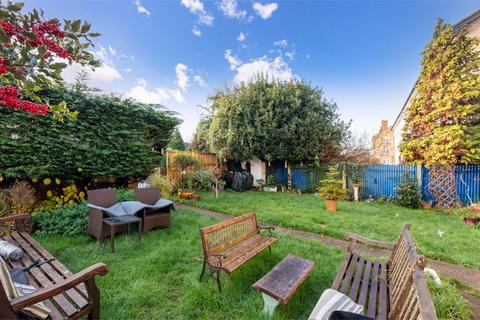 120b Dedworth Road, Windsor, SL4 5BD