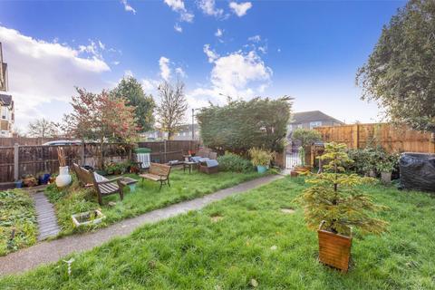 120b Dedworth Road, Windsor, SL4 5BD
