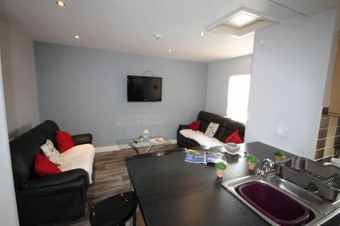 5 bedroom house share to rent, Ashbourne Road, Derby,