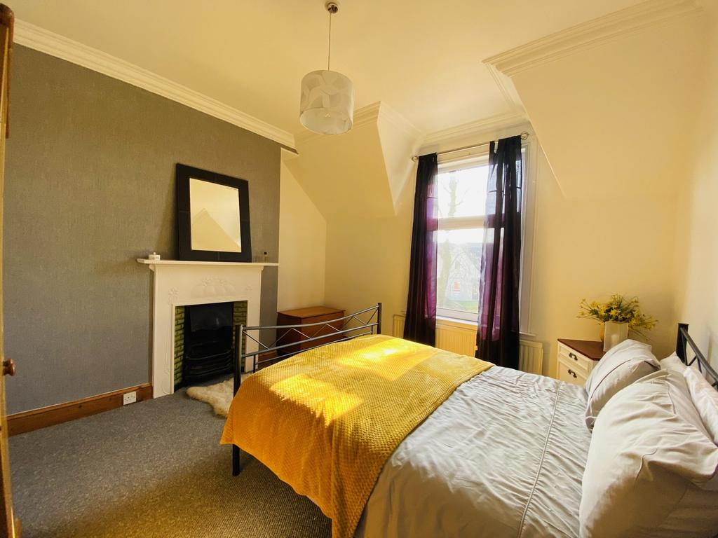 7 Oakwell Road, Castle Douglas, DG7 1 JT - Braidwoo
