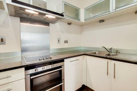 2 bedroom flat for sale, Discovery Dock West, Canary Wharf, London, E14