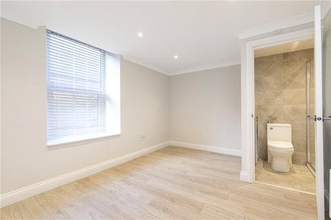 25 North Parade, Otley, LS21 1BA