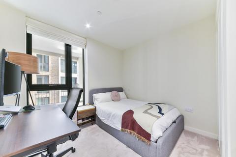 3 bedroom apartment for sale, Pinnacle House, Schooner Road, London, E16
