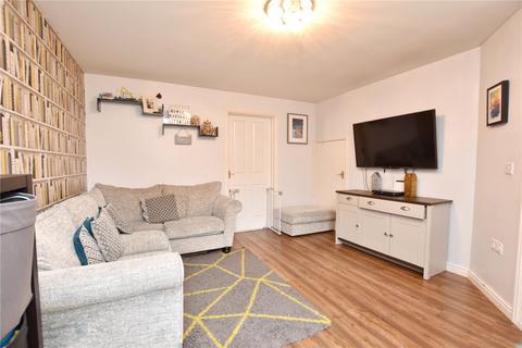 3 bedroom semi-detached house for sale - Kilmarnock Grove, Heywood, Greater Manchester, OL10