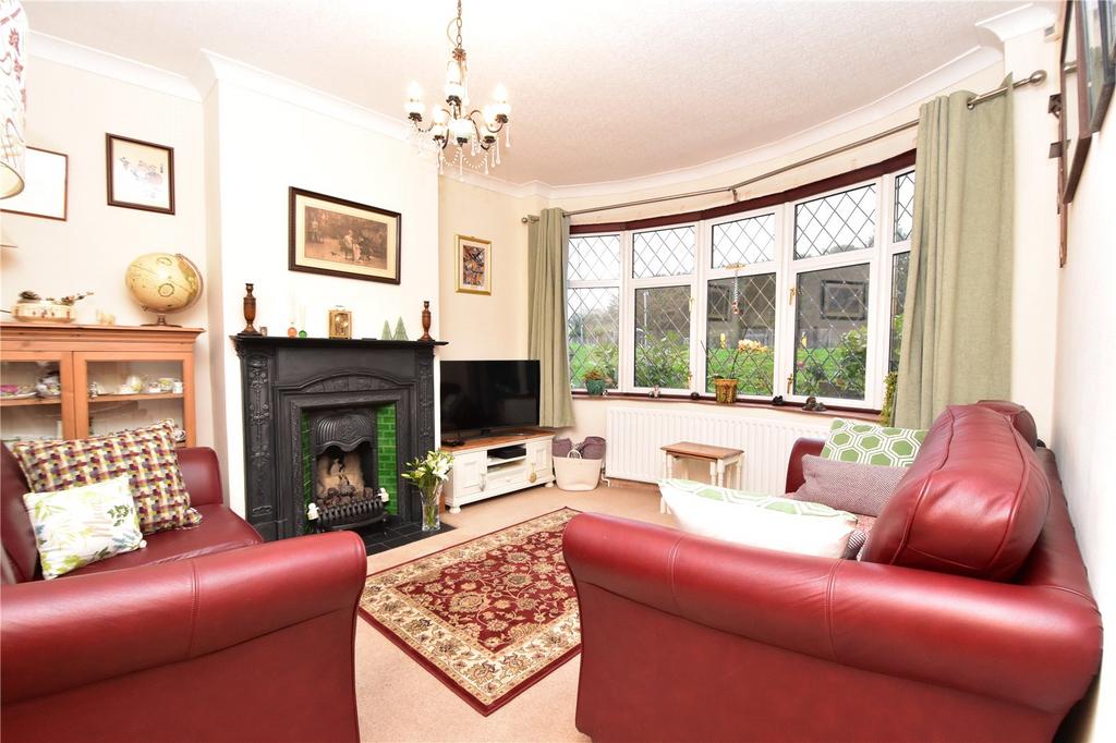 Princes Road, West Dartford, Kent, DA1 3 bed semidetached house for