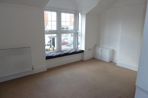 1 bedroom apartment to rent, Walton Road, West Molesey