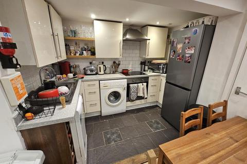 undefined, John Street, Hyde Park, Leeds
