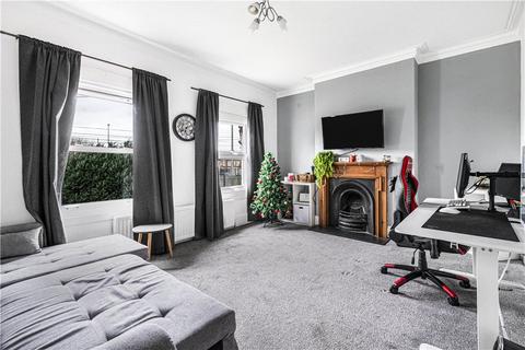 2 bedroom apartment to rent, Dagnall Park, London, SE25