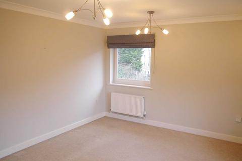 2 bedroom flat to rent, Bakers Close, St Albans