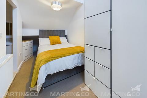 undefined, Flat 5, 7 Balmoral Road