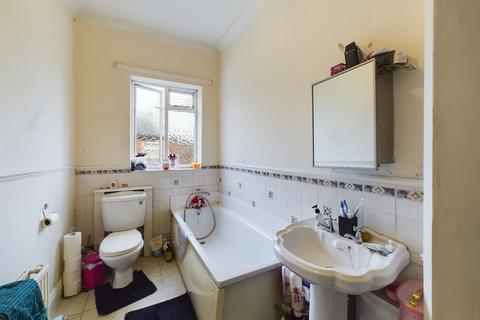 3 bedroom terraced house for sale, Lewes Road, Darlington