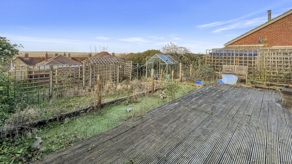 Studland Park, Westbury 4 bed semidetached house for sale £200,000