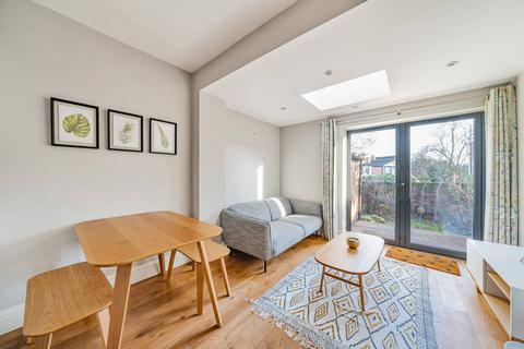 2 bedroom flat to rent, Oakley Gardens, Crouch End, London, N8