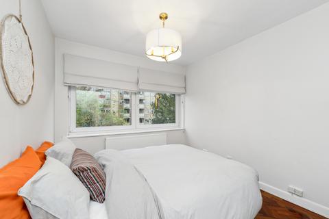 4, Cleveland Court Spring Grove Road, Richmond, TW10 6EJ