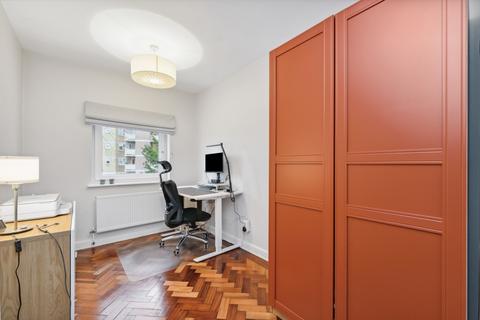 4, Cleveland Court Spring Grove Road, Richmond, TW10 6EJ