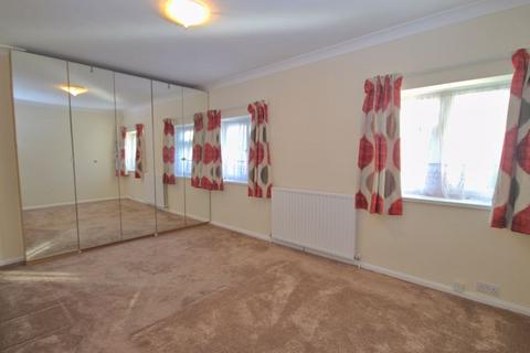 3 bedroom semi-detached house for sale, Marnham Crescent, Greenford