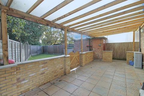 162 Marnham Crescent, Greenford, UB6 9SZ