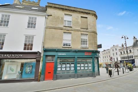 undefined, West Market Place, Cirencester, Gloucestershire