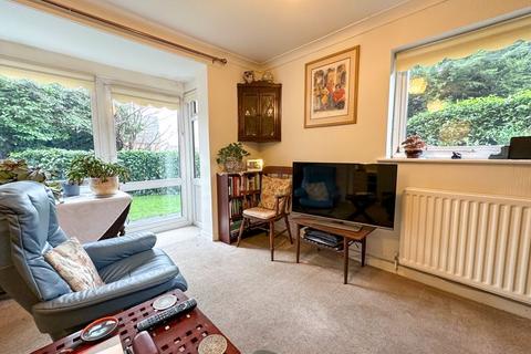 1 bedroom retirement property for sale, Priesty Court, Congleton