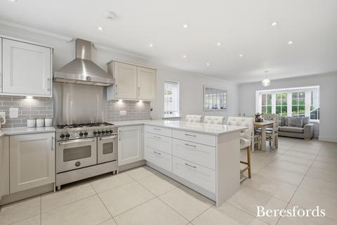 4 bedroom detached house for sale, Bowyers Road, Dunmow, CM6