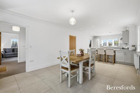 4 bedroom detached house for sale, Bowyers Road, Dunmow, CM6
