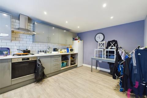 1 Castlewell, Whiston, Prescot, L35 2YS