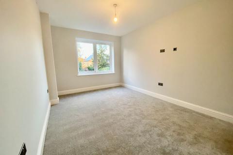 2 bedroom serviced apartment for sale, Grace Court, St Marys Lane, Upminster