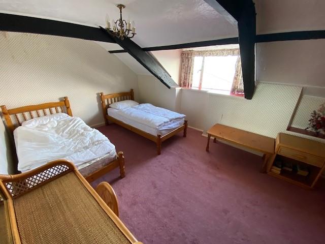 Front Double Bedroom 4