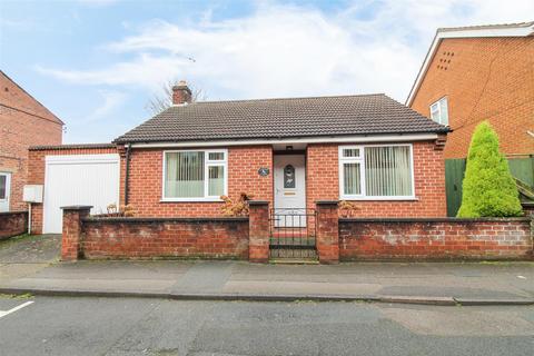 2 bedroom detached bungalow for sale, Piper Lane, Thirsk