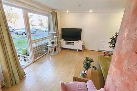 1 bedroom flat for sale - Wake Green Park, Birmingham B13