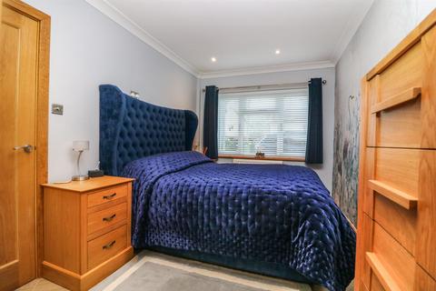 Sunrise Steeple Road, Latchingdon, Chelmsford, CM3 6JX